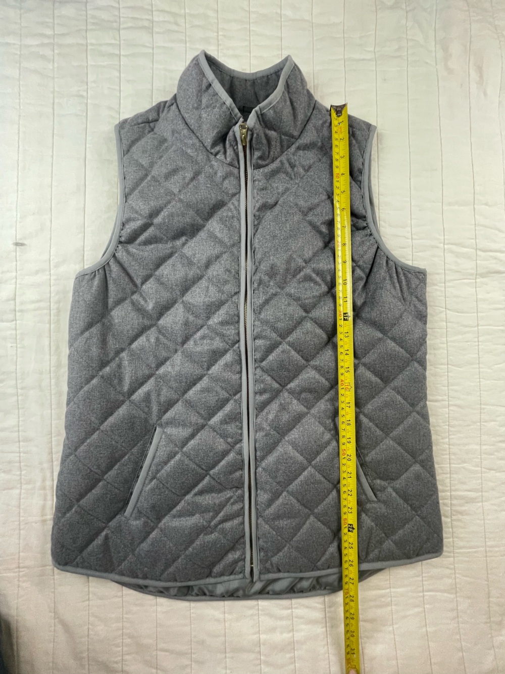 Old Navy Quilted Gray Lightweight Sleeveless Zip Vest Large Tall - Picture 5 of 8